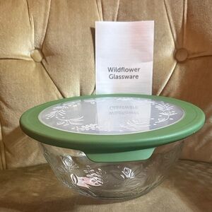Princess House Brand New Clear Glass Bowl with Lid